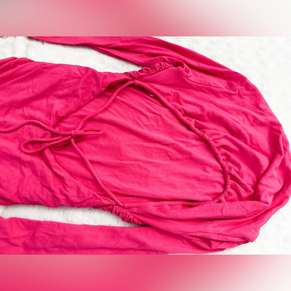 NWOT- Naked Wardrobe ruched long sleeve open back mini dress in raspberry - Picture 9 of 13